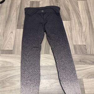 GAP Fit Black and Gray Ombre Leggings